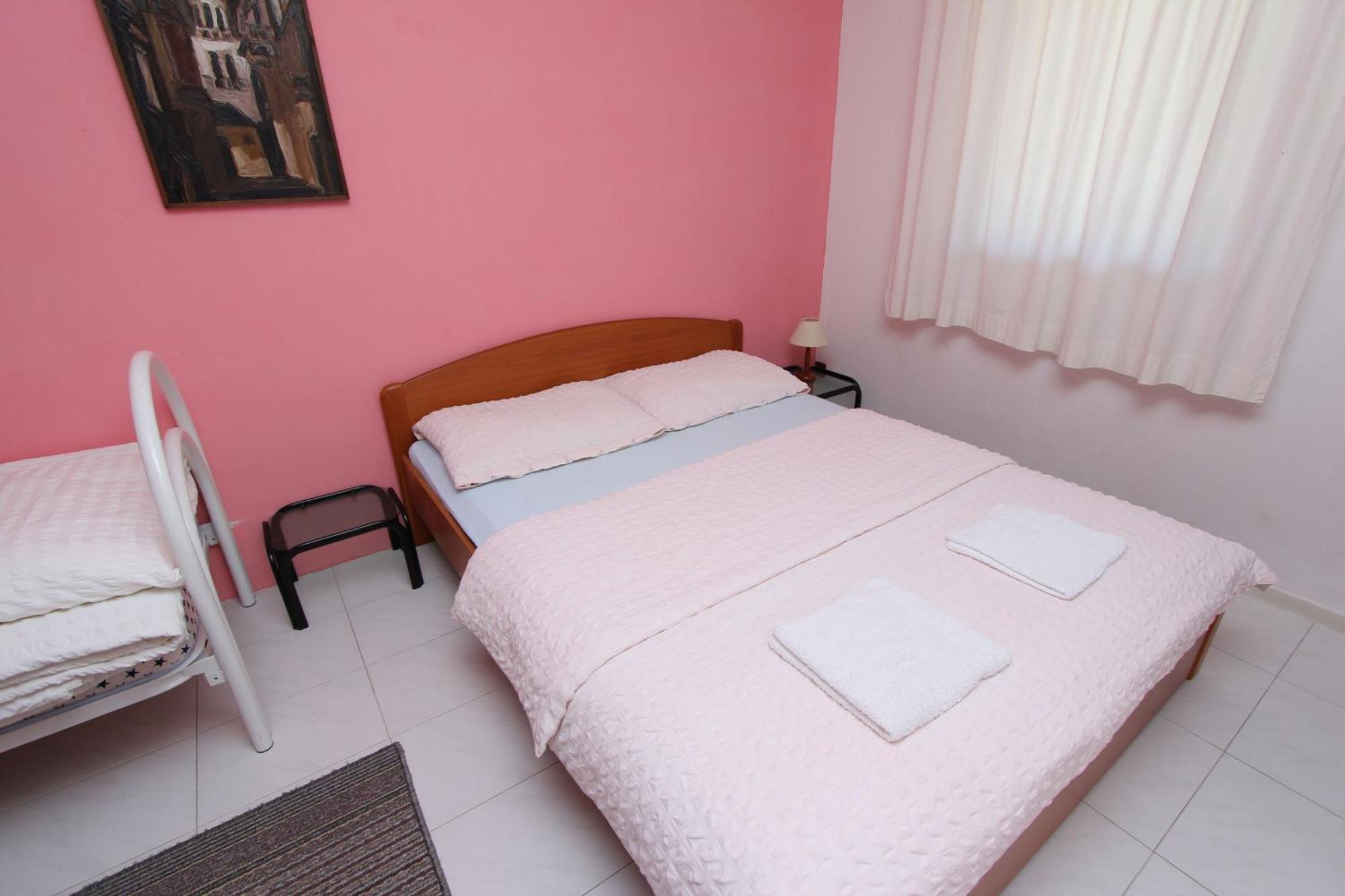 Appartement Gemuetliche Lora 2 In